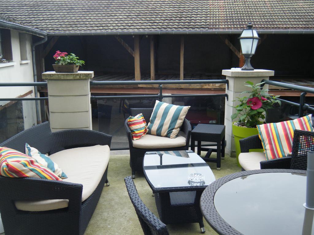 Hotel Gambetta Lons-le-Saunier Eksteriør bilde